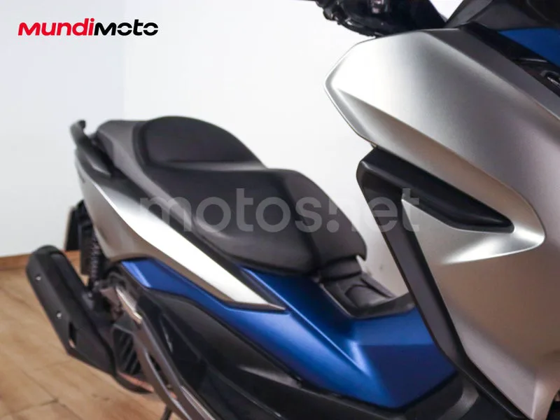 Honda Forza 125 - Vista 37