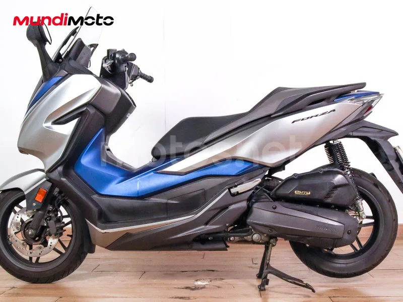 Honda Forza 125 - Vista 6