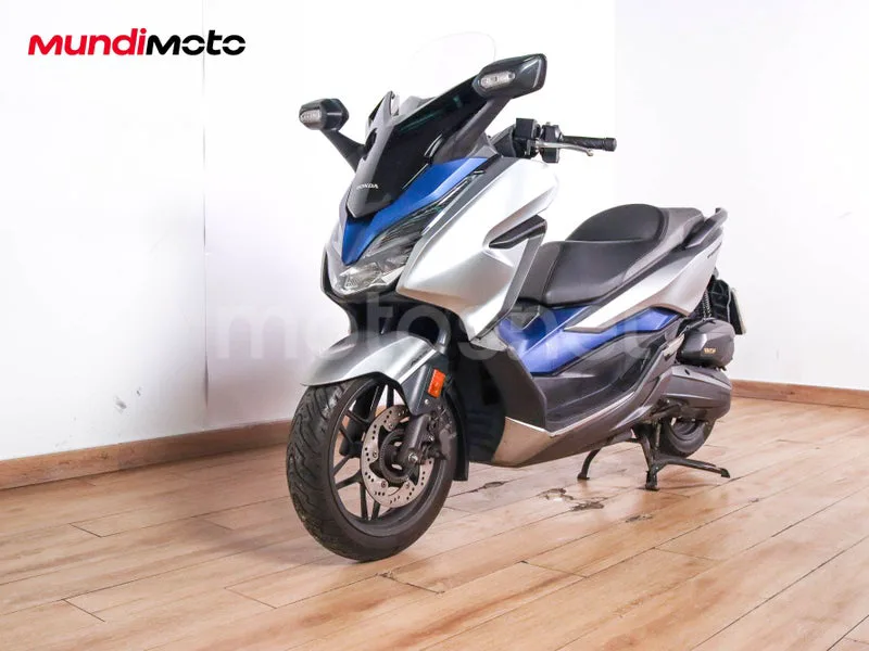 Honda Forza 125 - Vista 7