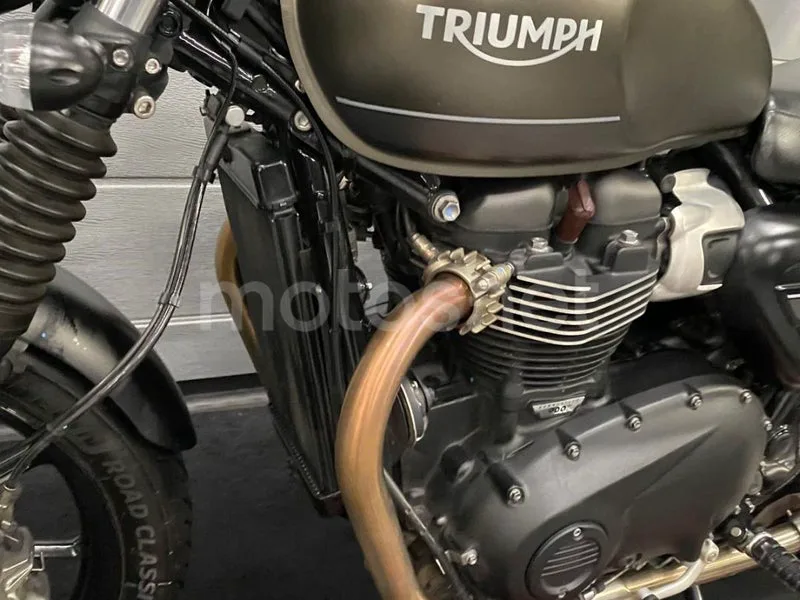 Triumph Speed Twin 900 - Vista 12