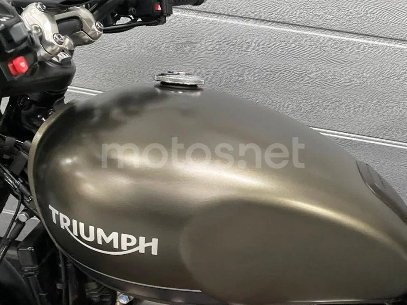 Triumph Speed Twin 900 - Vista 20