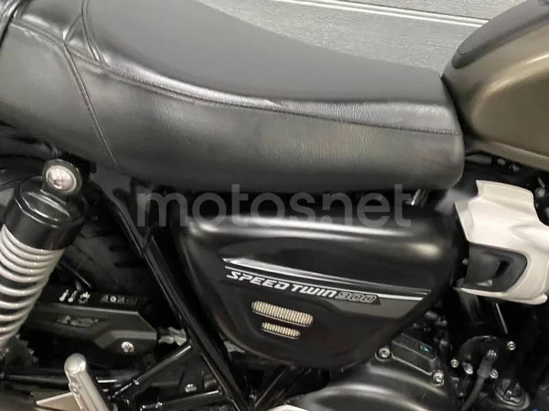 Triumph Speed Twin 900 - Vista 4