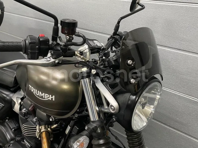 Triumph Speed Twin 900 - Vista 8