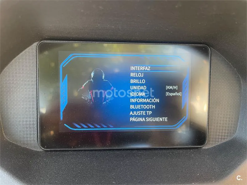 QJ Motor MTX 125 - Vista 20