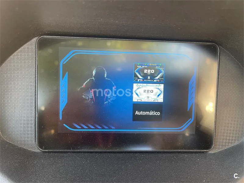 QJ Motor MTX 125 - Vista 21