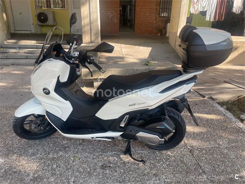 QJ Motor MTX 125 - Vista 4