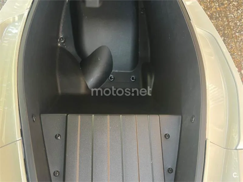 QJ Motor MTX 125 - Vista 10