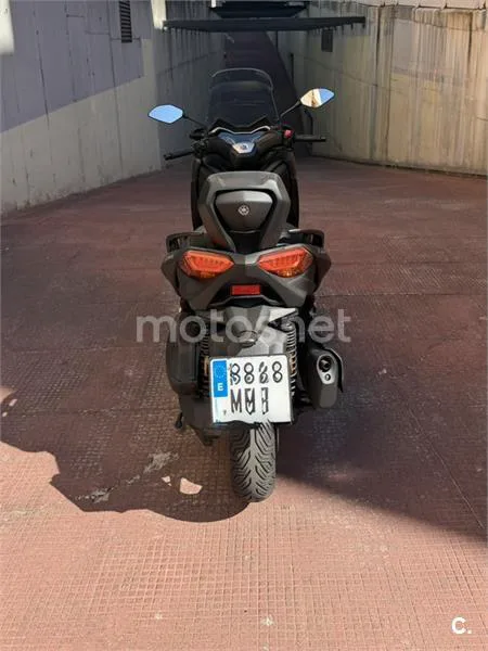 Yamaha XMAX 300 - Vista 3