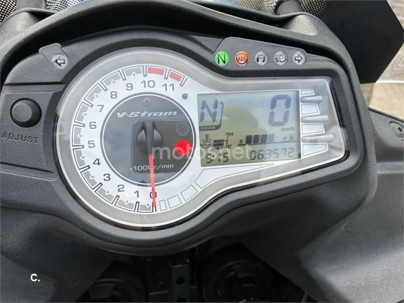 Suzuki V-Strom 650 - Vista 4