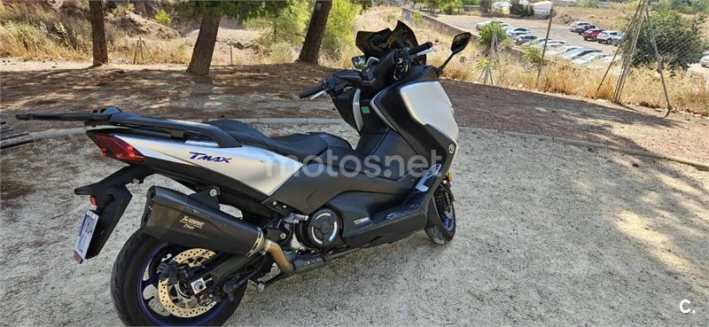 Yamaha TMAX - Vista 3