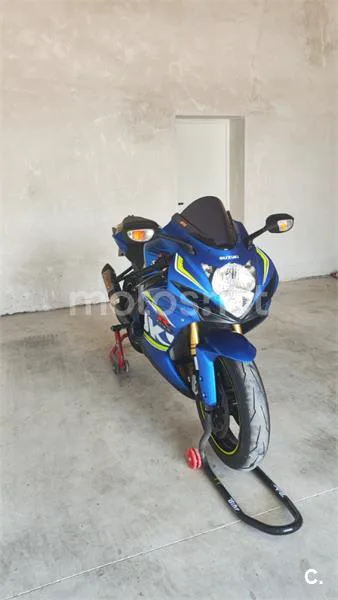 Suzuki GSX-R600 - Vista 3