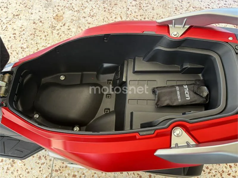 Voge SR1 ADV 125 - Vista 7