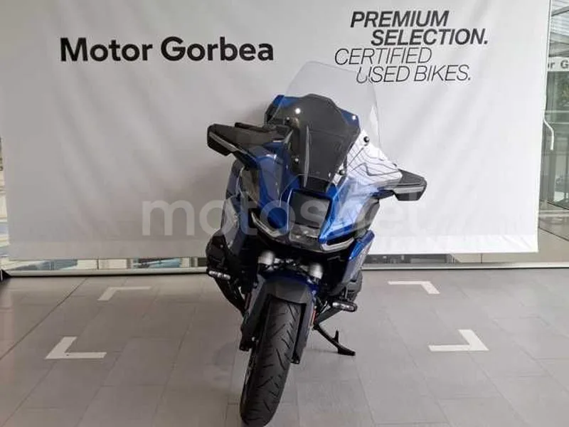 BMW R 1300 RT - Vista 3