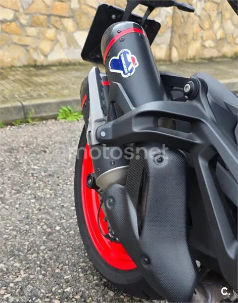 Ducati Monster - Vista 3