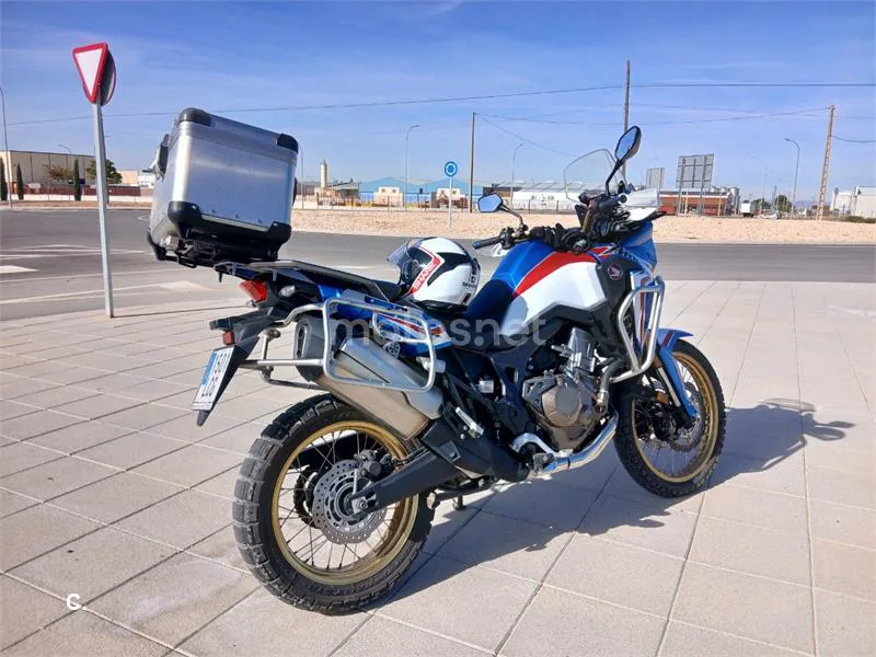 Honda CRF1000L Africa Twin - Vista 6