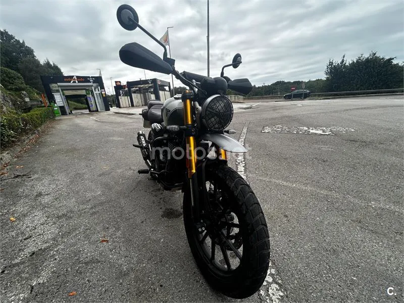 Triumph Scrambler 400 X - Vista 8