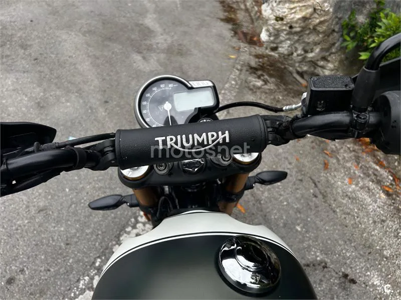 Triumph Scrambler 400 X - Vista 9