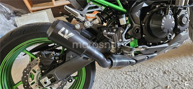 Kawasaki Z900 - Vista 5