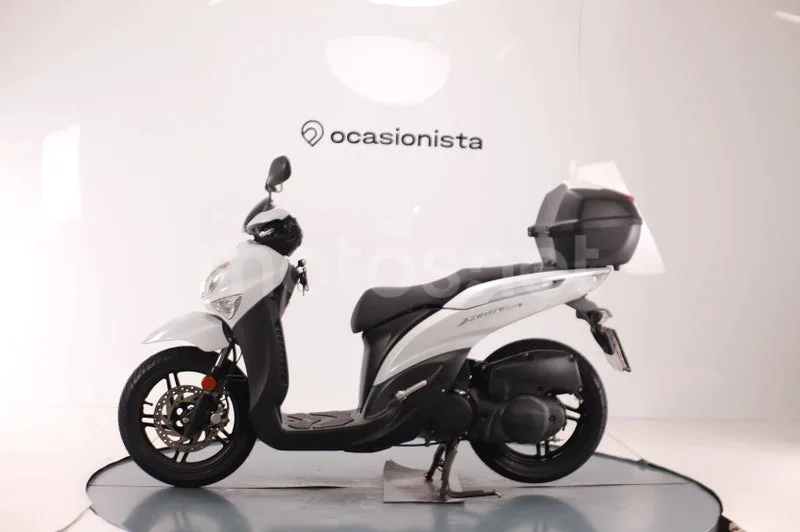 Yamaha Xenter 125 - Vista 5
