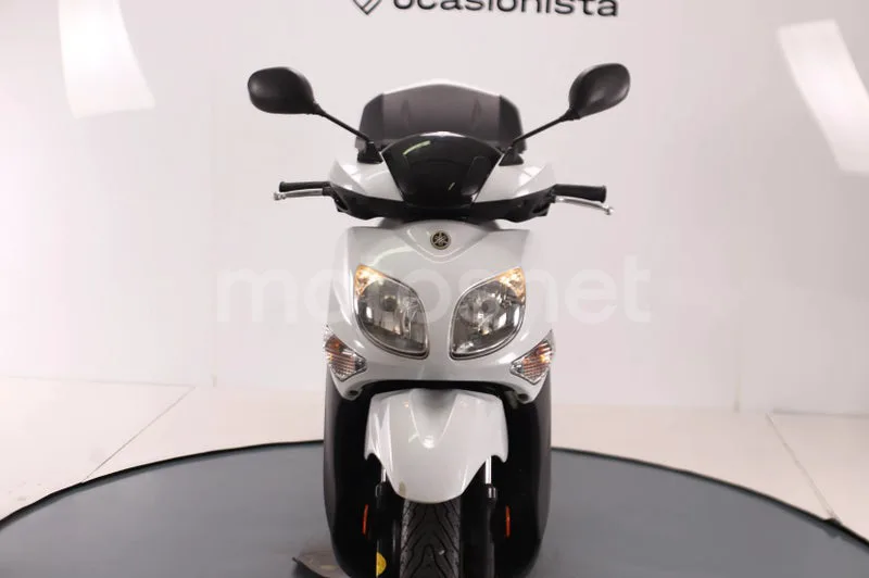 Yamaha Xenter 125 - Vista 9