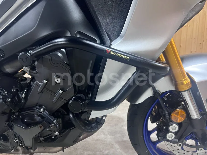 Yamaha Tracer 9 - Vista 22
