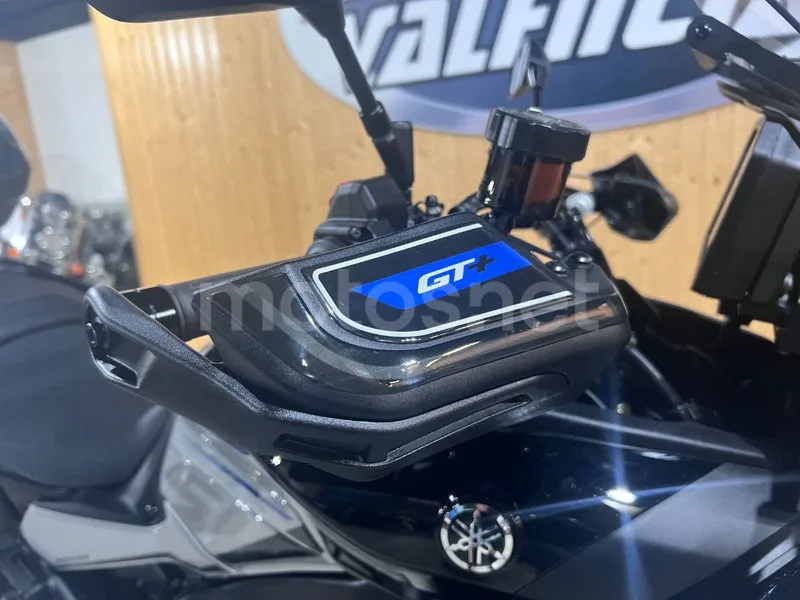 Yamaha Tracer 9 - Vista 23