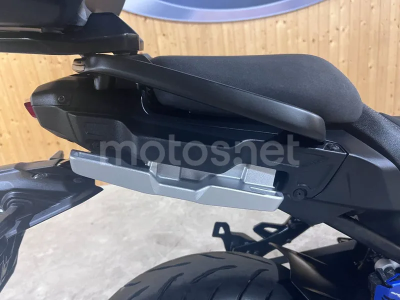 Yamaha Tracer 9 - Vista 35