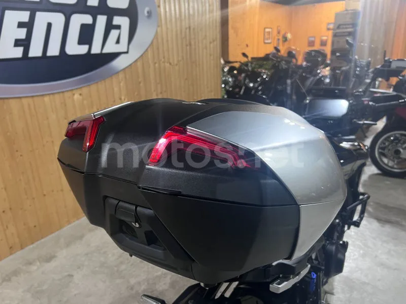 Yamaha Tracer 9 - Vista 38