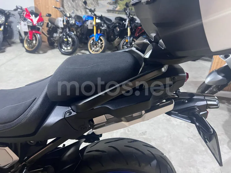 Yamaha Tracer 9 - Vista 65