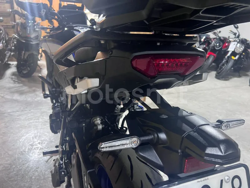 Yamaha Tracer 9 - Vista 69