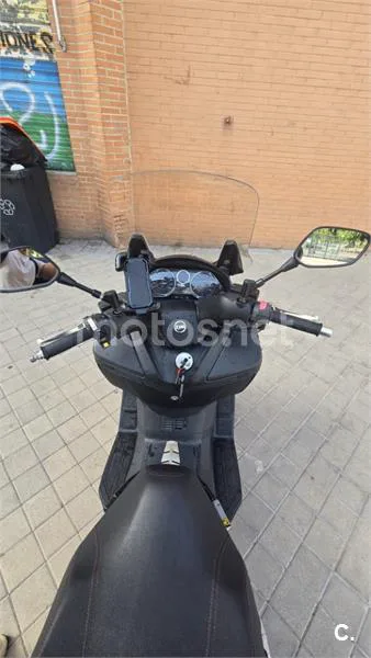 SYM Maxsym 600 - Vista 3