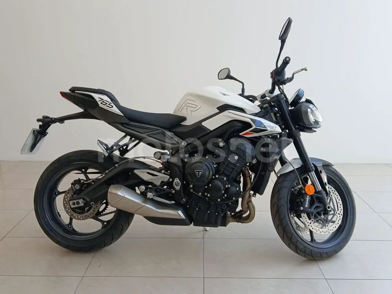 Triumph Street Triple 765 - Vista 3