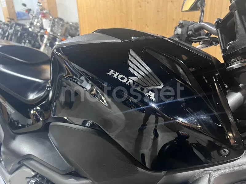 Honda NC750S - Vista 23
