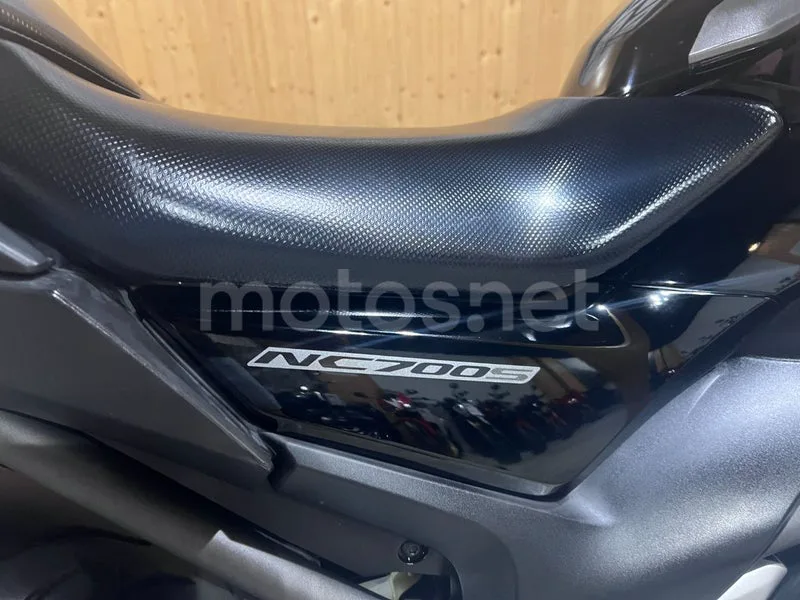 Honda NC750S - Vista 27