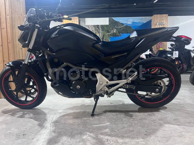Honda NC750S - Vista 4