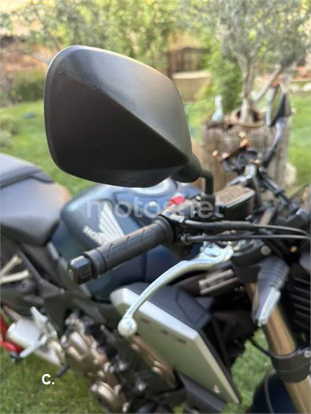 Honda CB650R - Vista 18