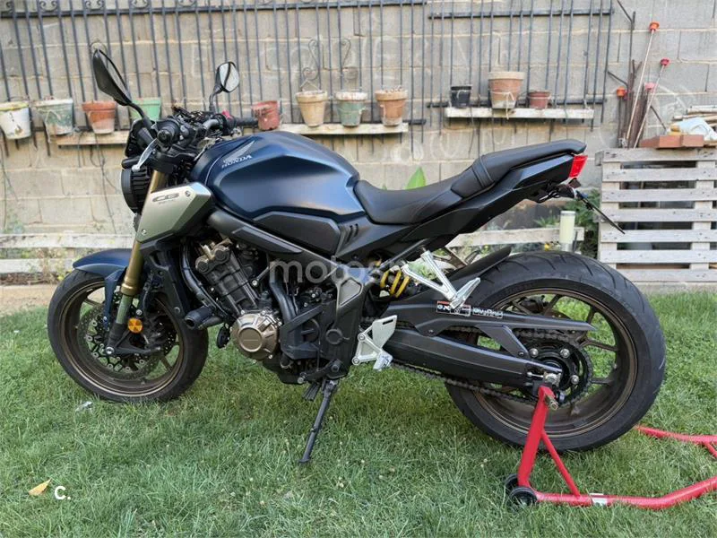 Honda CB650R - Vista 3