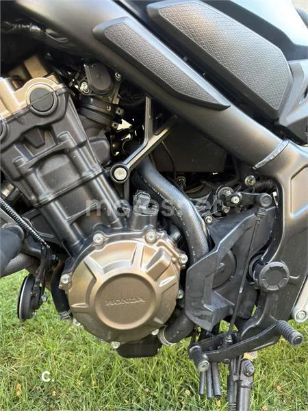 Honda CB650R - Vista 7