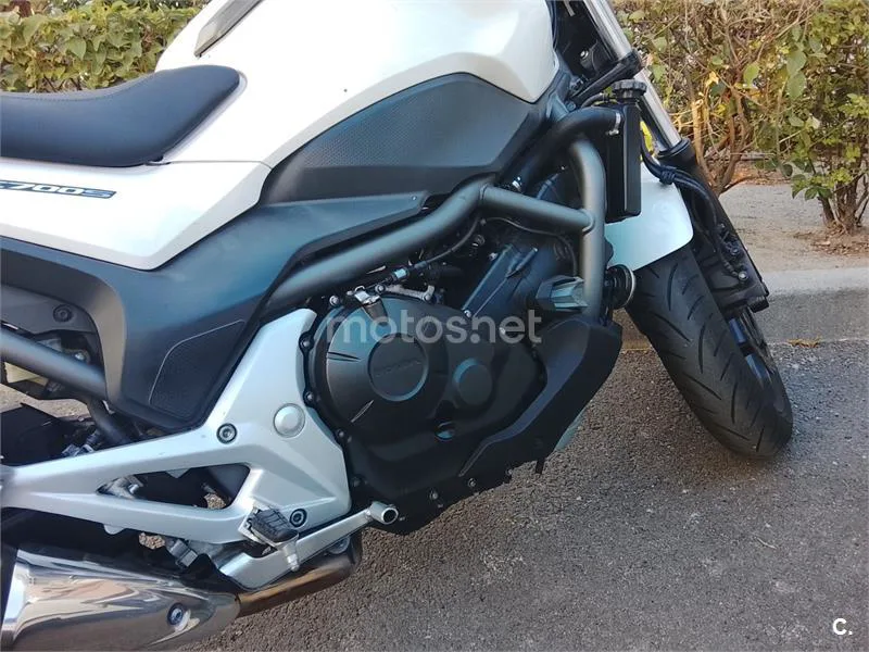 Honda NC700S - Vista 13