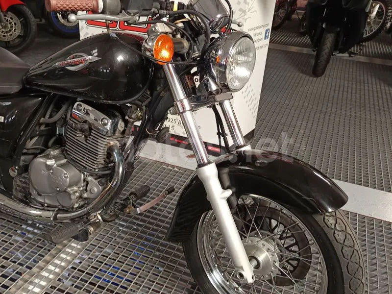 Suzuki Marauder 125 - Vista 13