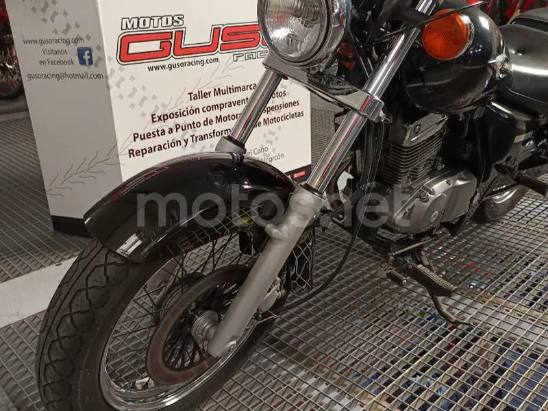 Suzuki Marauder 125 - Vista 17