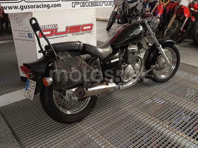Suzuki Marauder 125 - Vista 4
