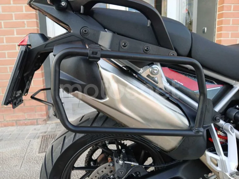 Triumph Tiger 900 - Vista 7