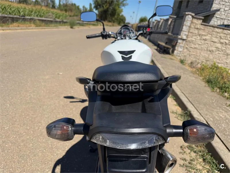 Honda CB600F Hornet - Vista 17
