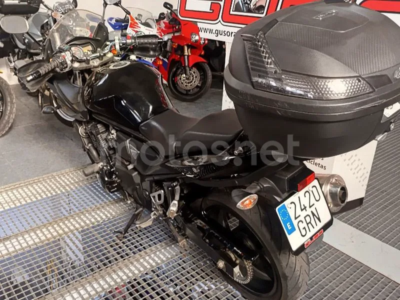 Suzuki Bandit 650 - Vista 18