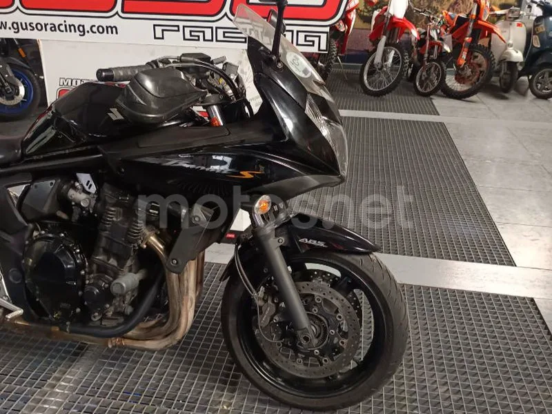 Suzuki Bandit 650 - Vista 6