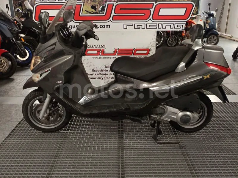 Piaggio XEvo 125 - Vista 9