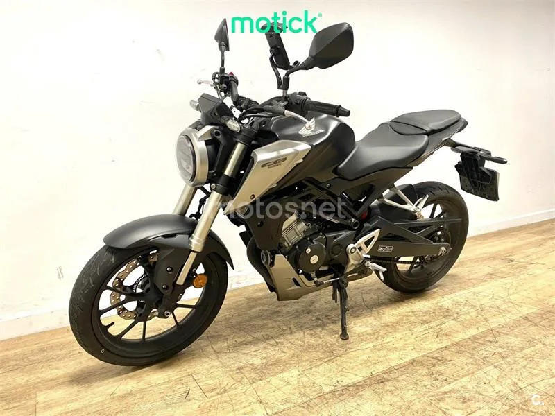 Honda CB125R - Vista 12