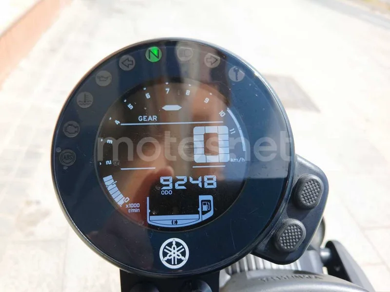Yamaha XSR700 - Vista 12