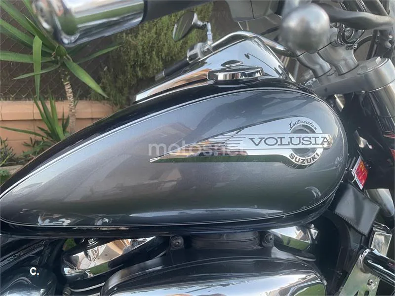 Suzuki Intruder M800 - Vista 5